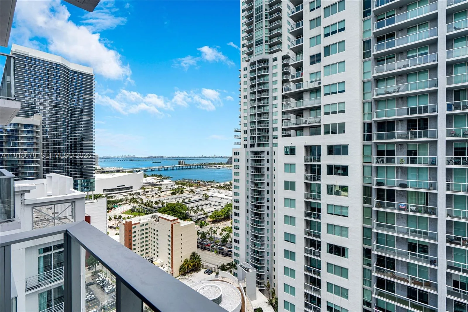 227 NE 2nd St # 2810, Miami, FL 33132