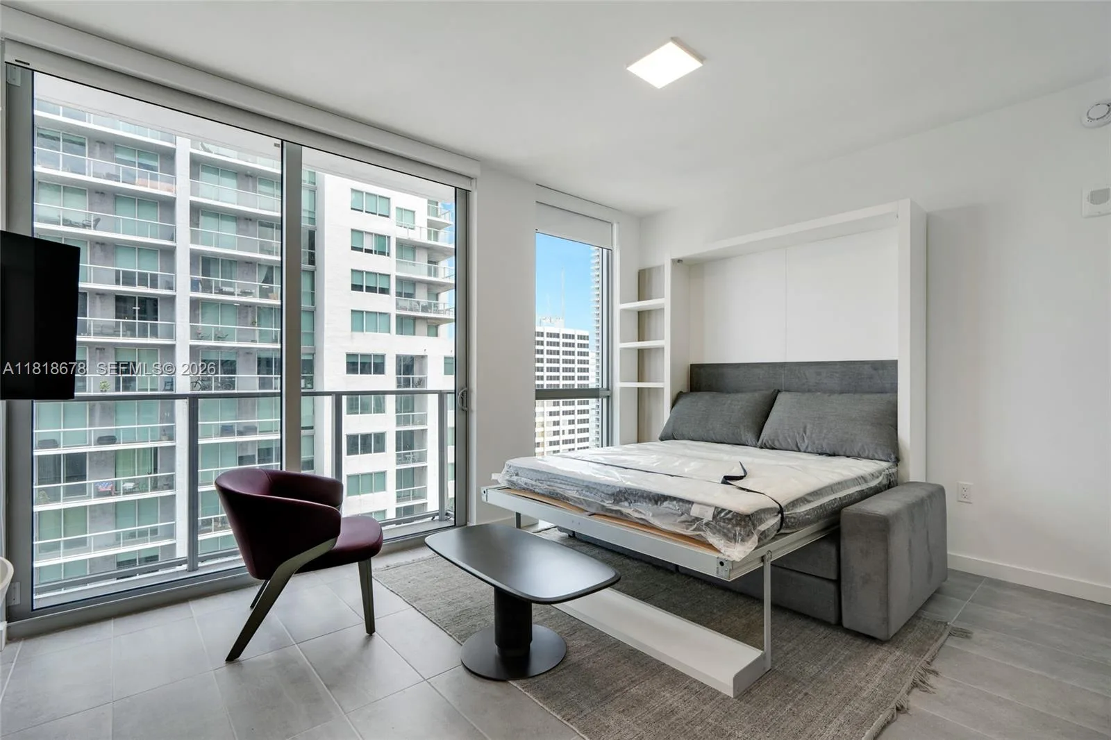 227 NE 2nd St # 2810, Miami, FL 33132 photo 7