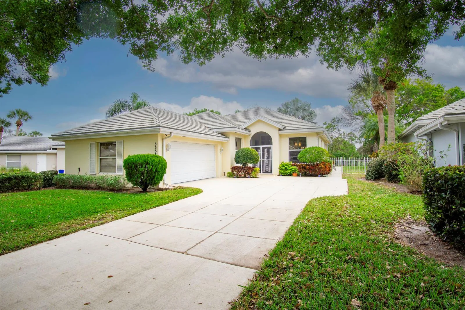 5058 SE Inkwood Way, Hobe Sound, FL 33455 photo 3