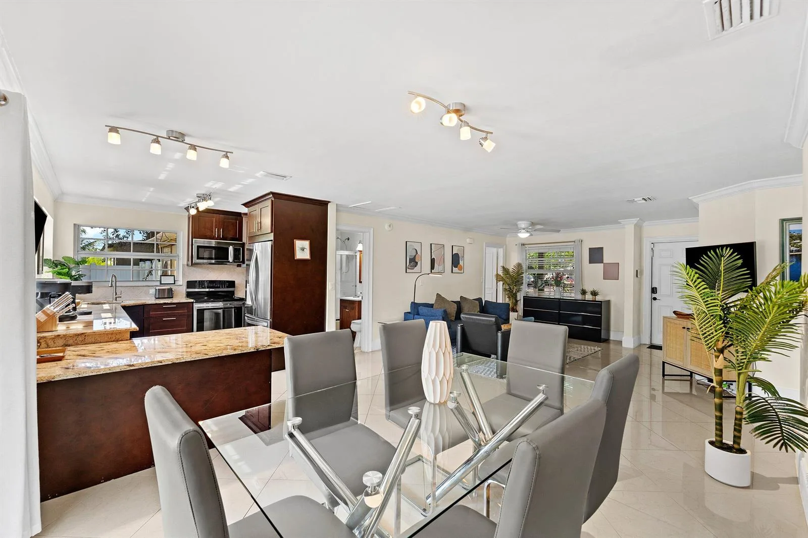1638 NE 3rd Avenue, Delray Beach, FL 33444 photo 12