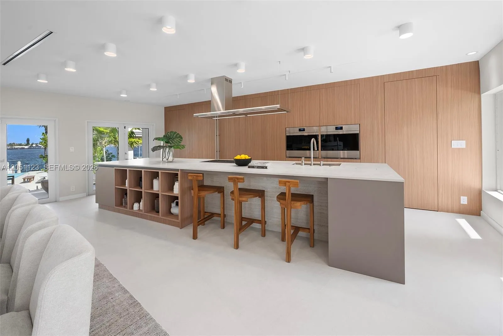 900 N Northlake Dr, Hollywood, FL 33019 photo 6