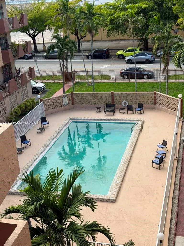1630 W 46th St # 504C, Hialeah, FL 33012