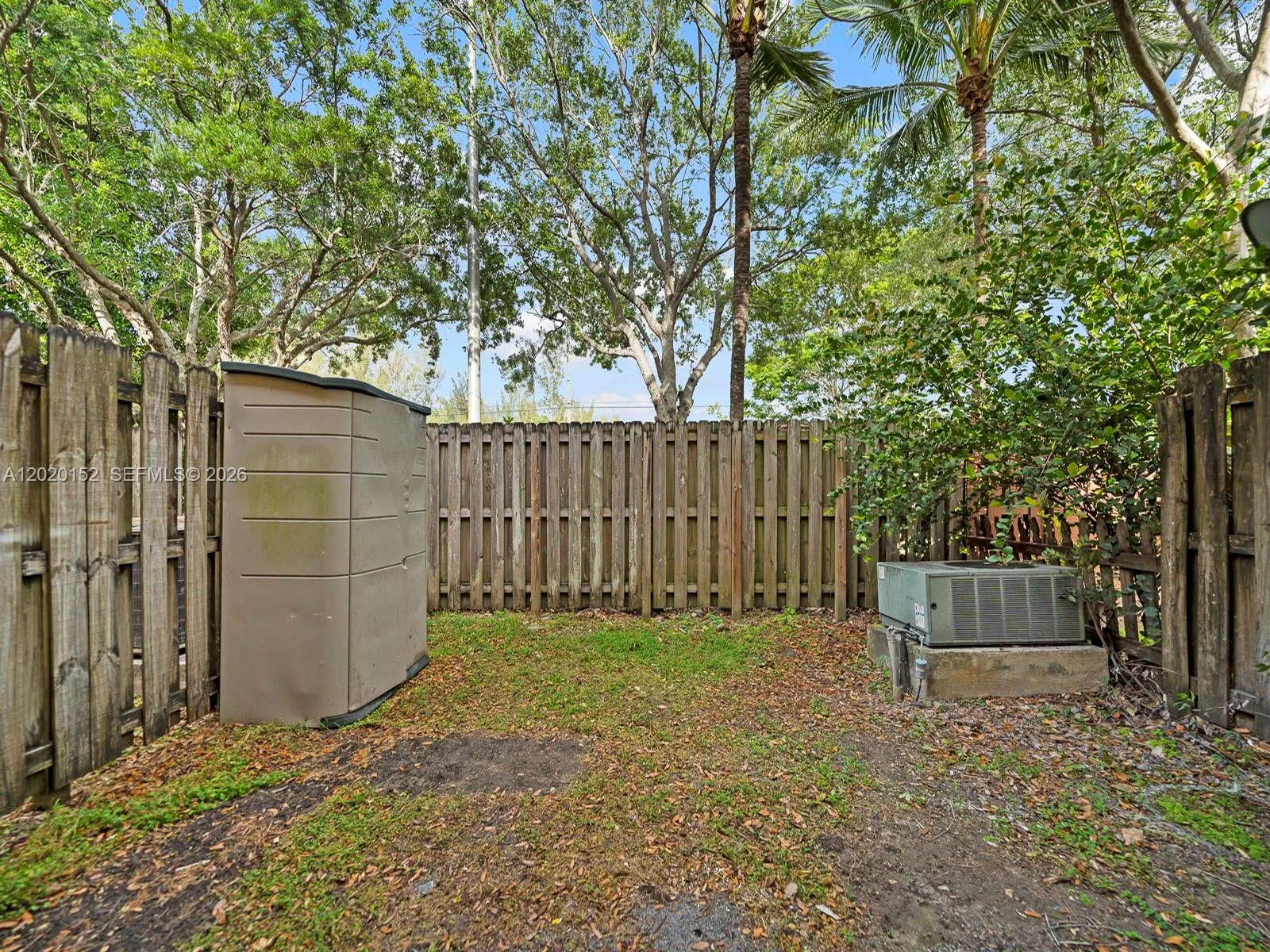 1049 NE 42nd Pl, Homestead, FL 33033 photo 13