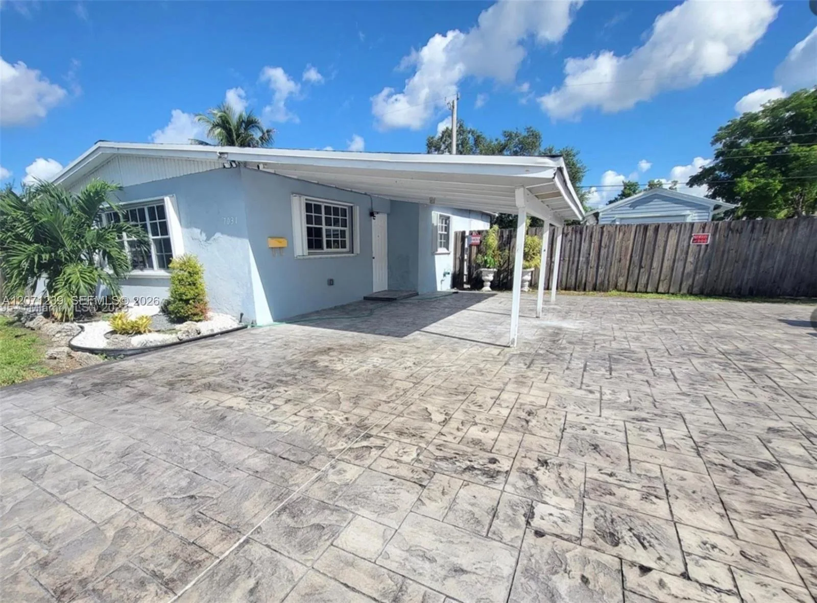 7031 Taylor St, Hollywood, FL 33024 photo 2