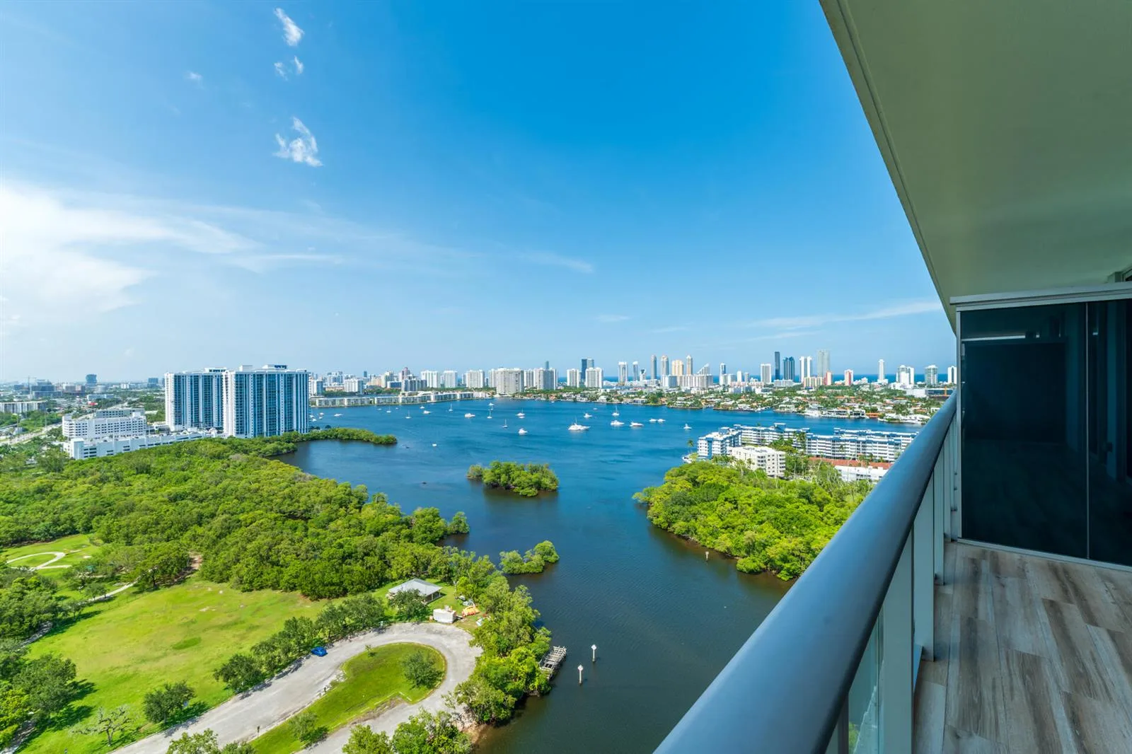 16385 Biscayne Boulevard # 2502, North Miami Beach, FL 33160