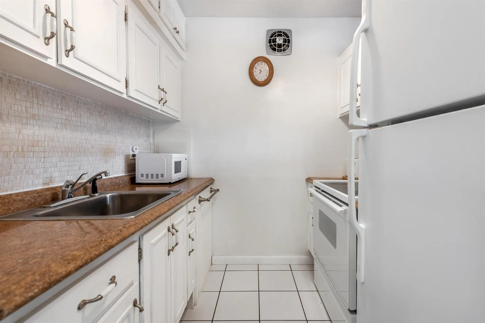 925 SW 11th Avenue # 3j, FL 33009 photo 11