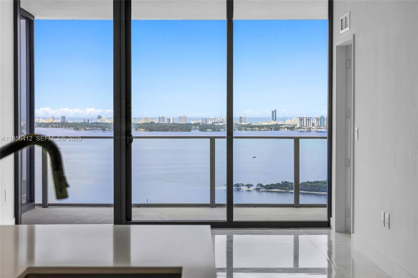 700 NE 24th St # 2704, Miami, FL 33137 photo 7