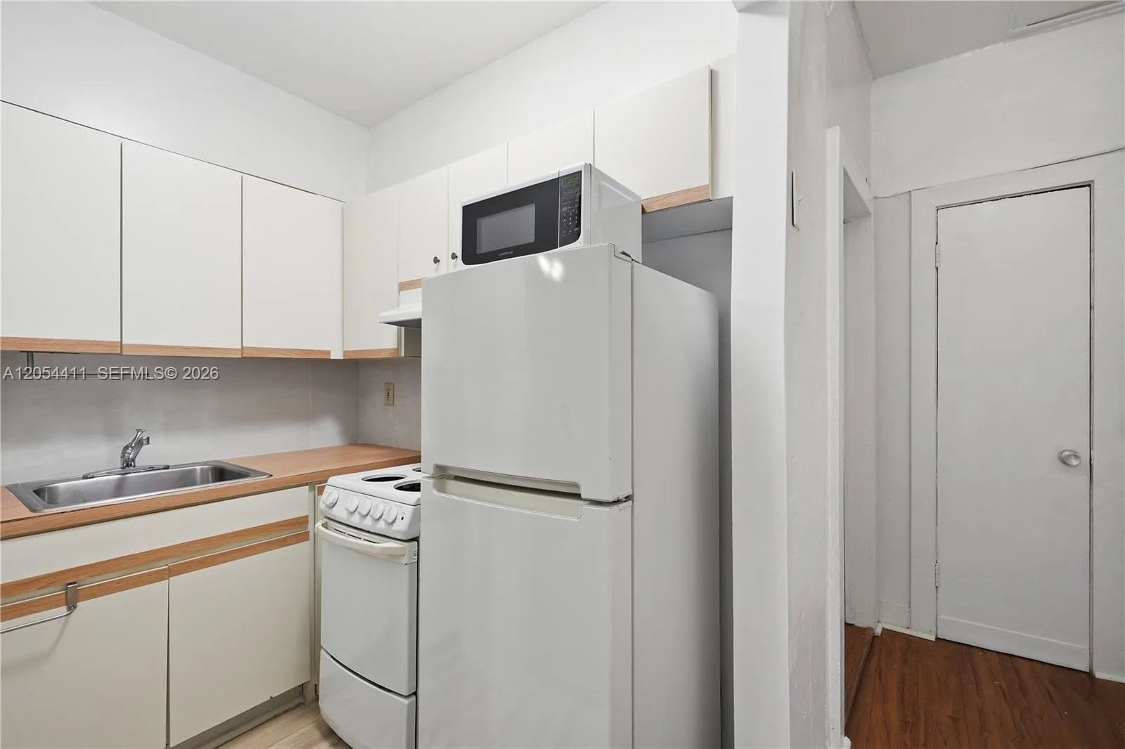 3409 S Le Jeune Rd # 11, Coral Gables, FL 33134 photo 9