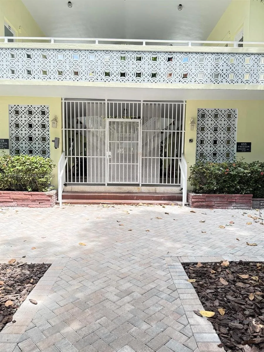655 Meridian Ave # 2, Miami Beach, FL 33139