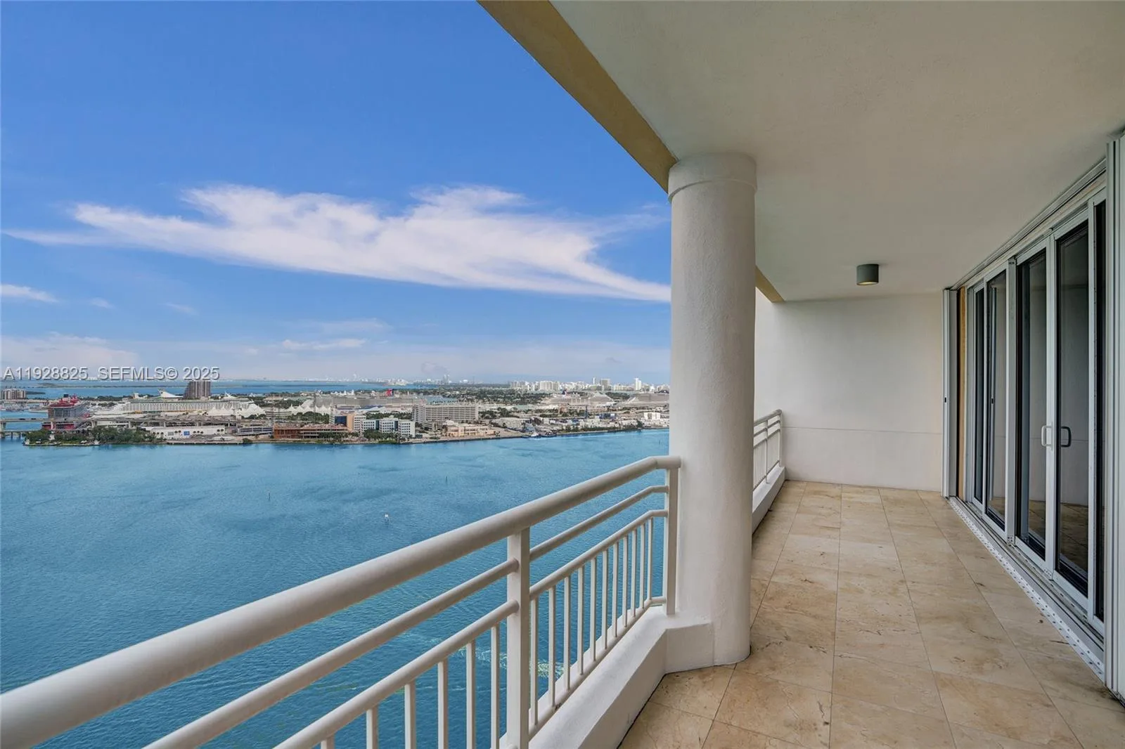 848 Brickell Key Dr # 3206, Miami, FL 33131 photo 2