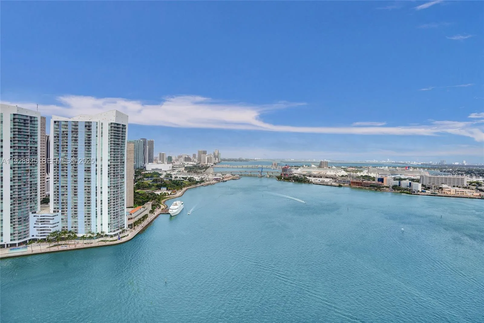 848 Brickell Key Dr # 3206, Miami, FL 33131 photo 5