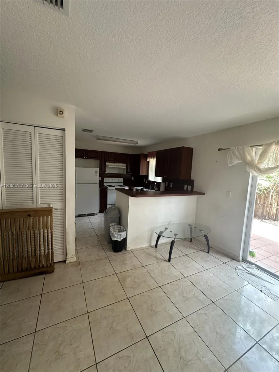 7125 NW 173rd Dr # 2401, Hialeah, FL 33015 photo 3