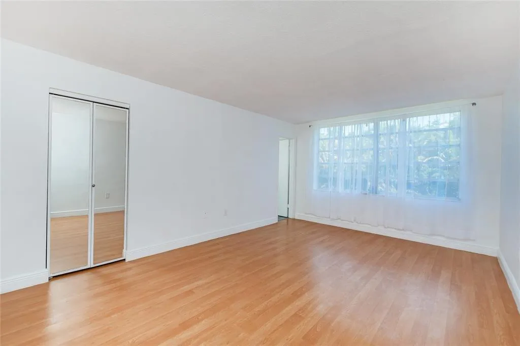 1101 NE 191ST Street # H301, Miami, FL 33179 photo 9