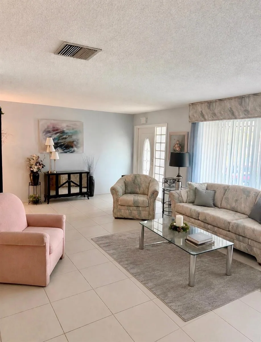 4927 NW 47th Terrace, Tamarac, FL 33319 photo 10