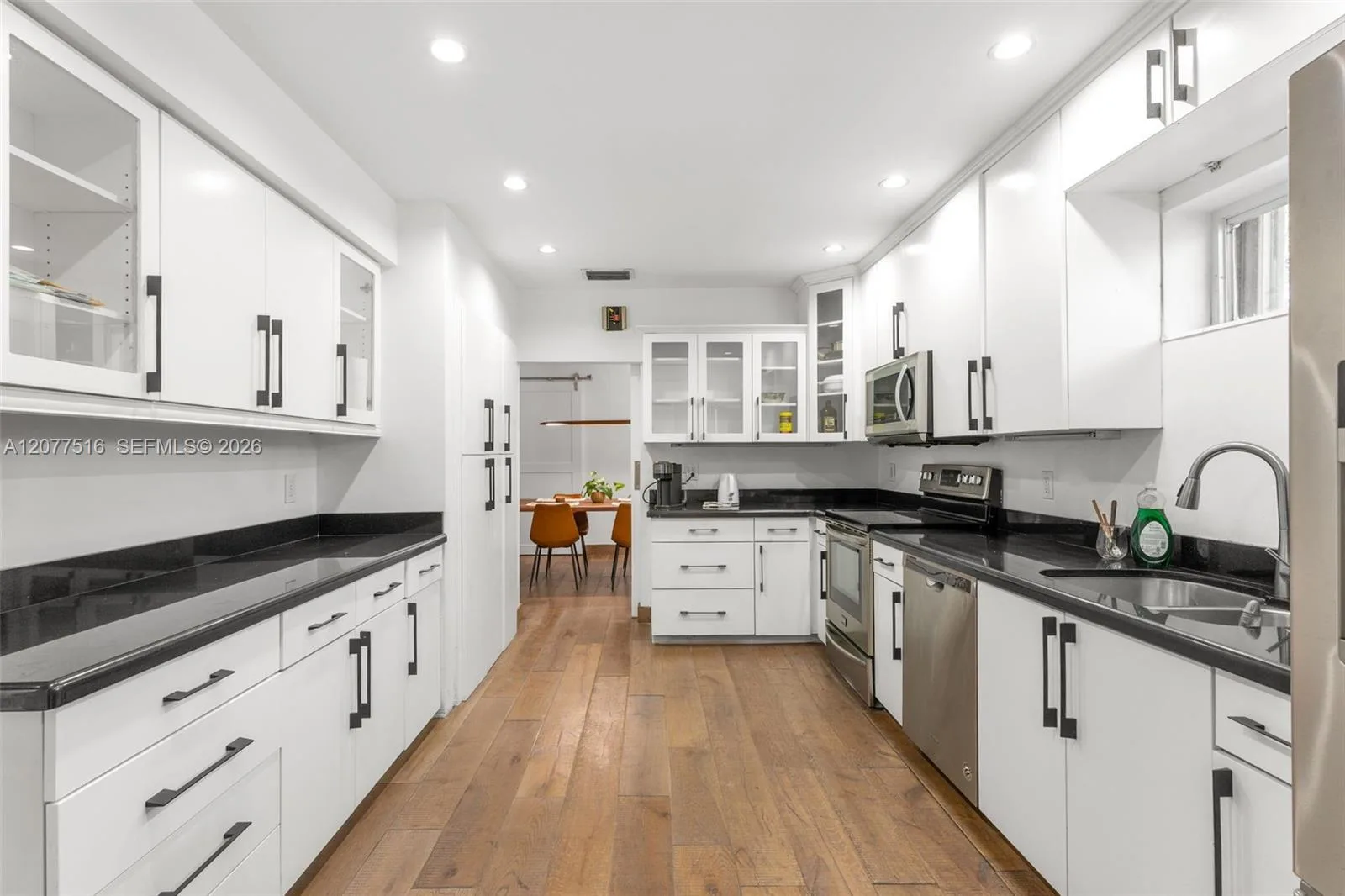 8220 Hawthorne Ave, Miami Beach, FL 33141 photo 9