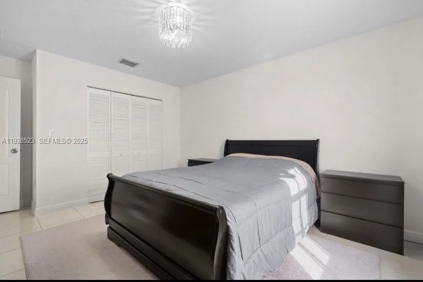 701 NE 6th St, Hallandale Beach, FL 33009 photo 12