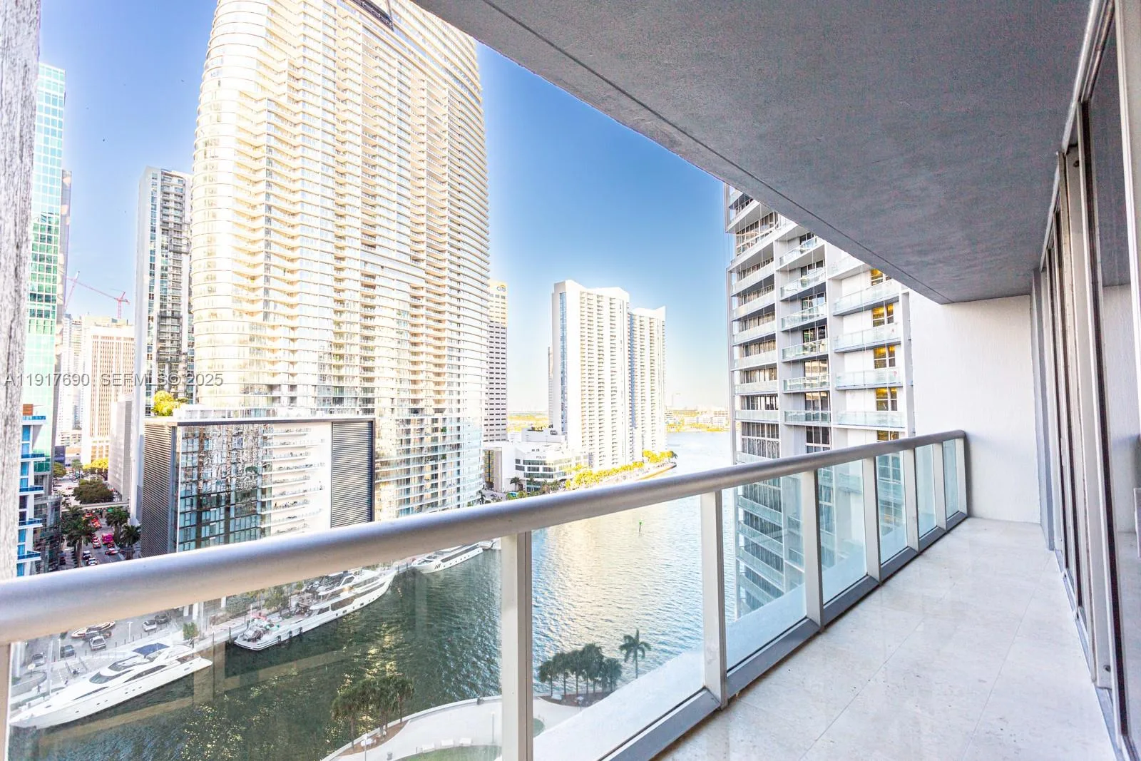 475 Brickell Ave # 1615, Miami, FL 33131
