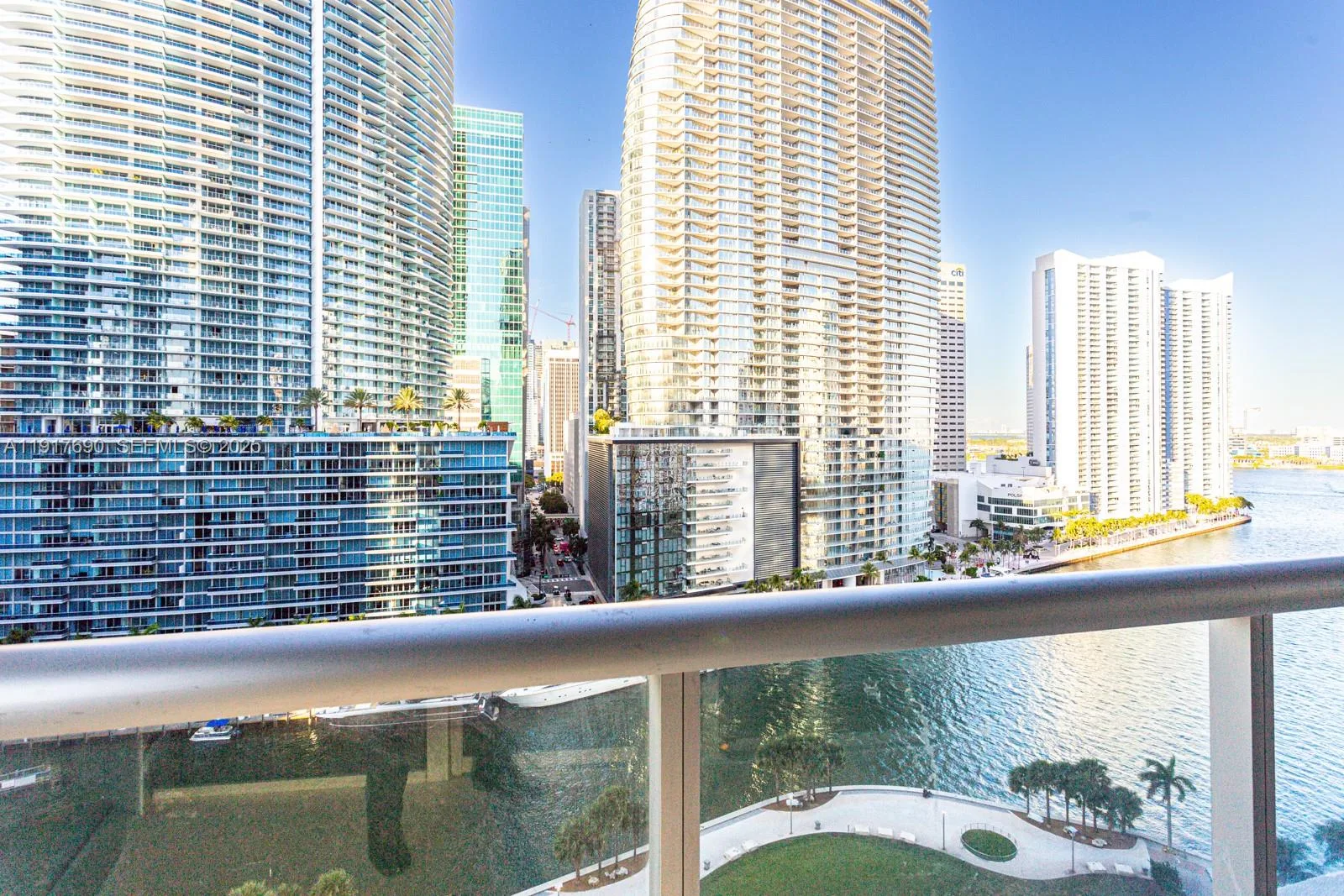 475 Brickell Ave # 1615, Miami, FL 33131 photo 3