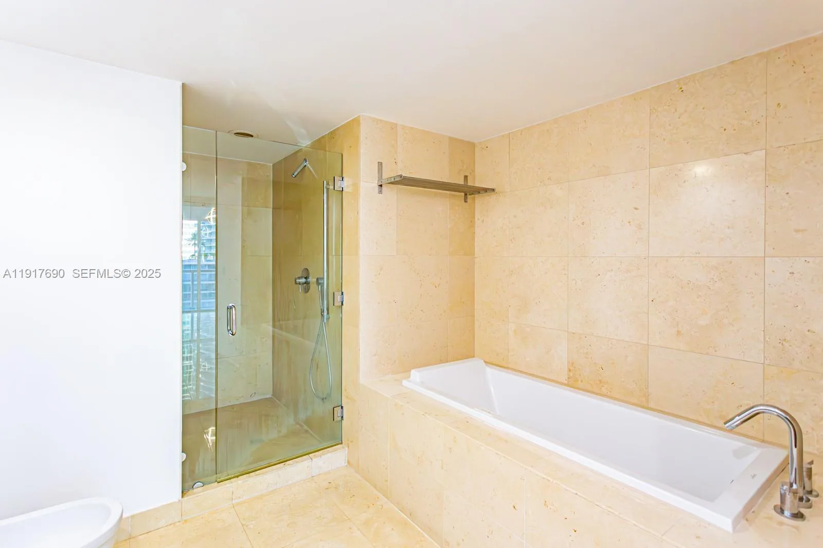 475 Brickell Ave # 1615, Miami, FL 33131 photo 8