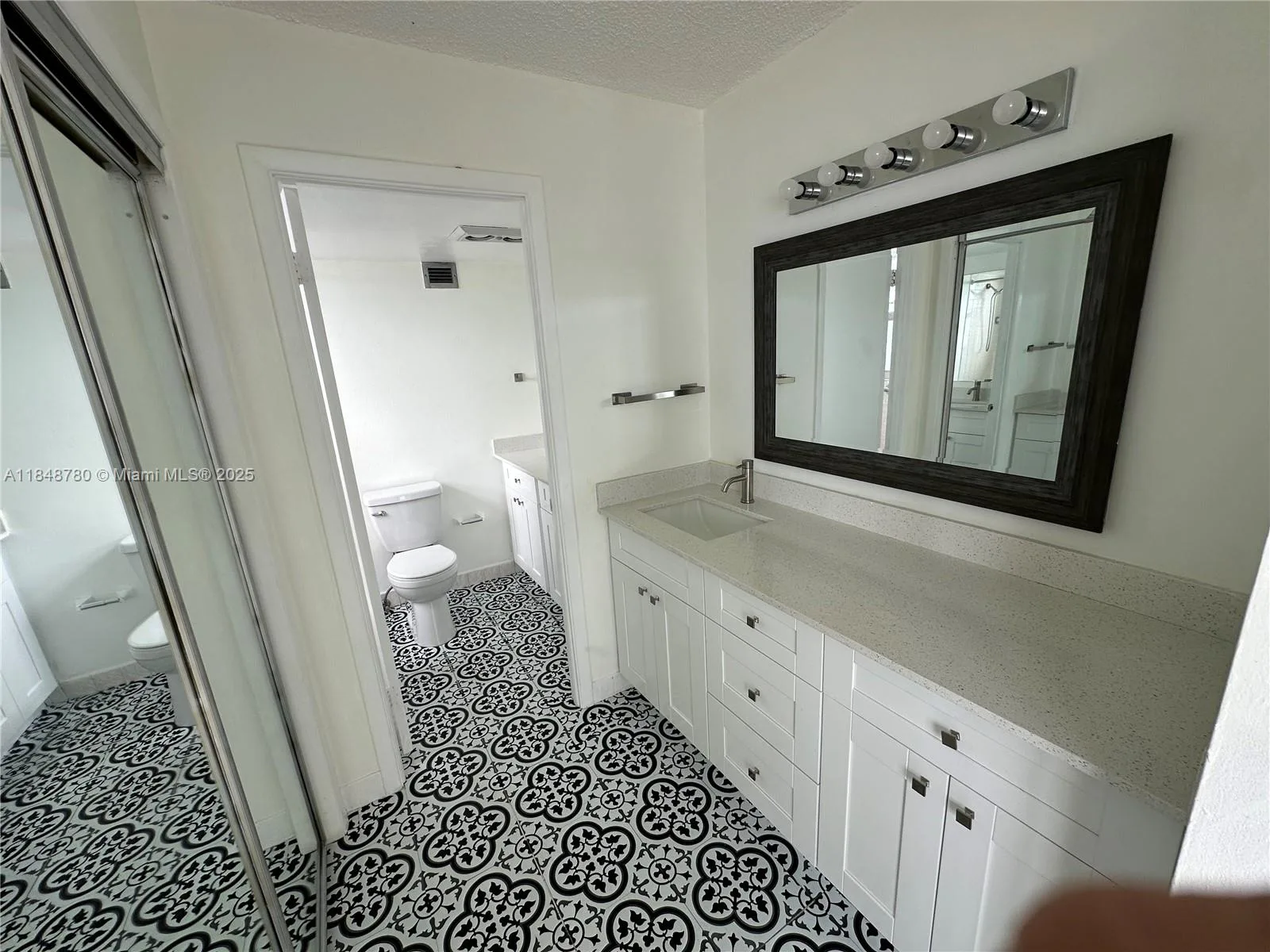 6039 Collins Ave # 826, Miami Beach, FL 33140 photo 9