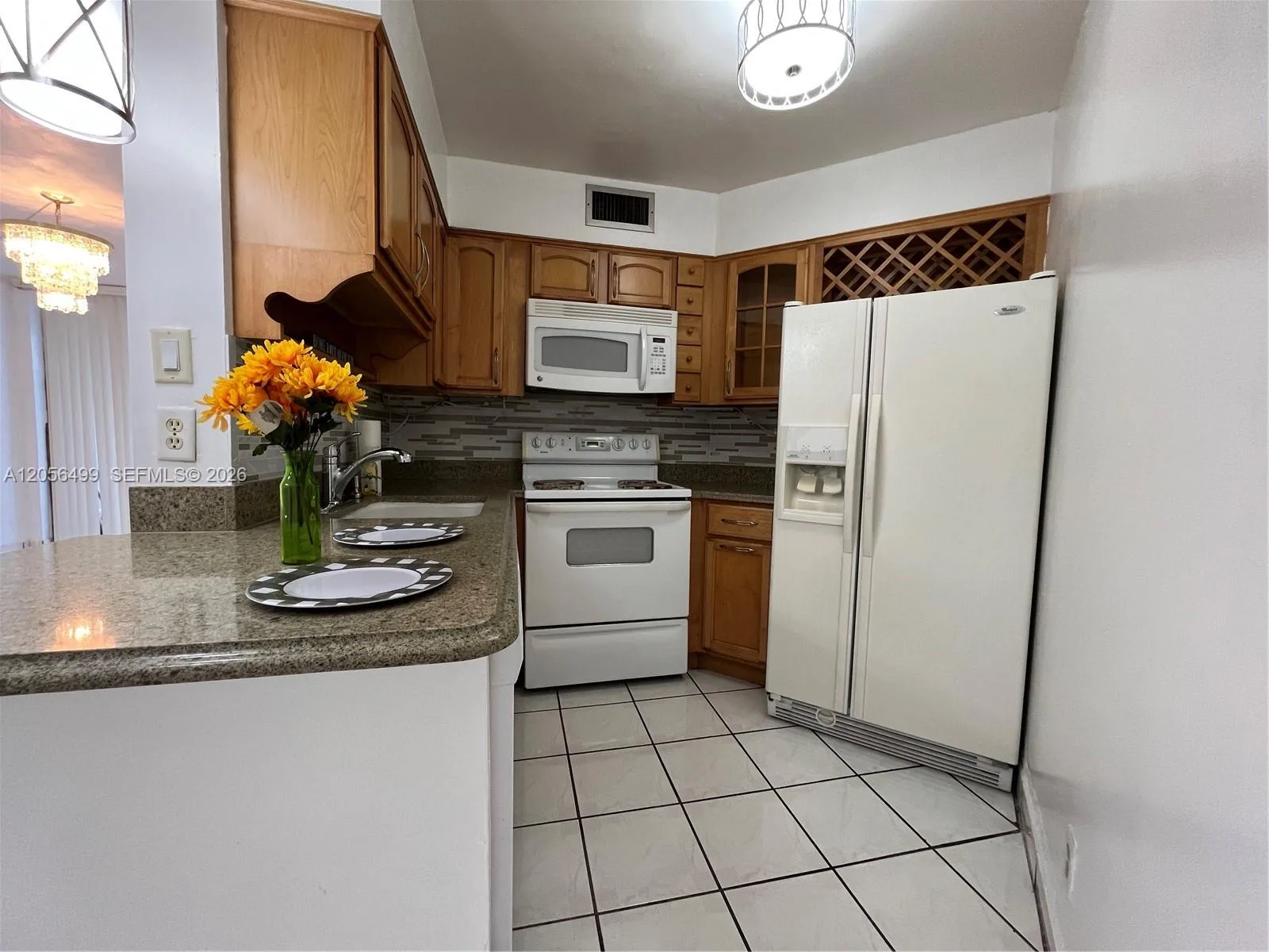 215 Lake Pointe Dr # 104, Oakland Park, FL 33309 photo 3
