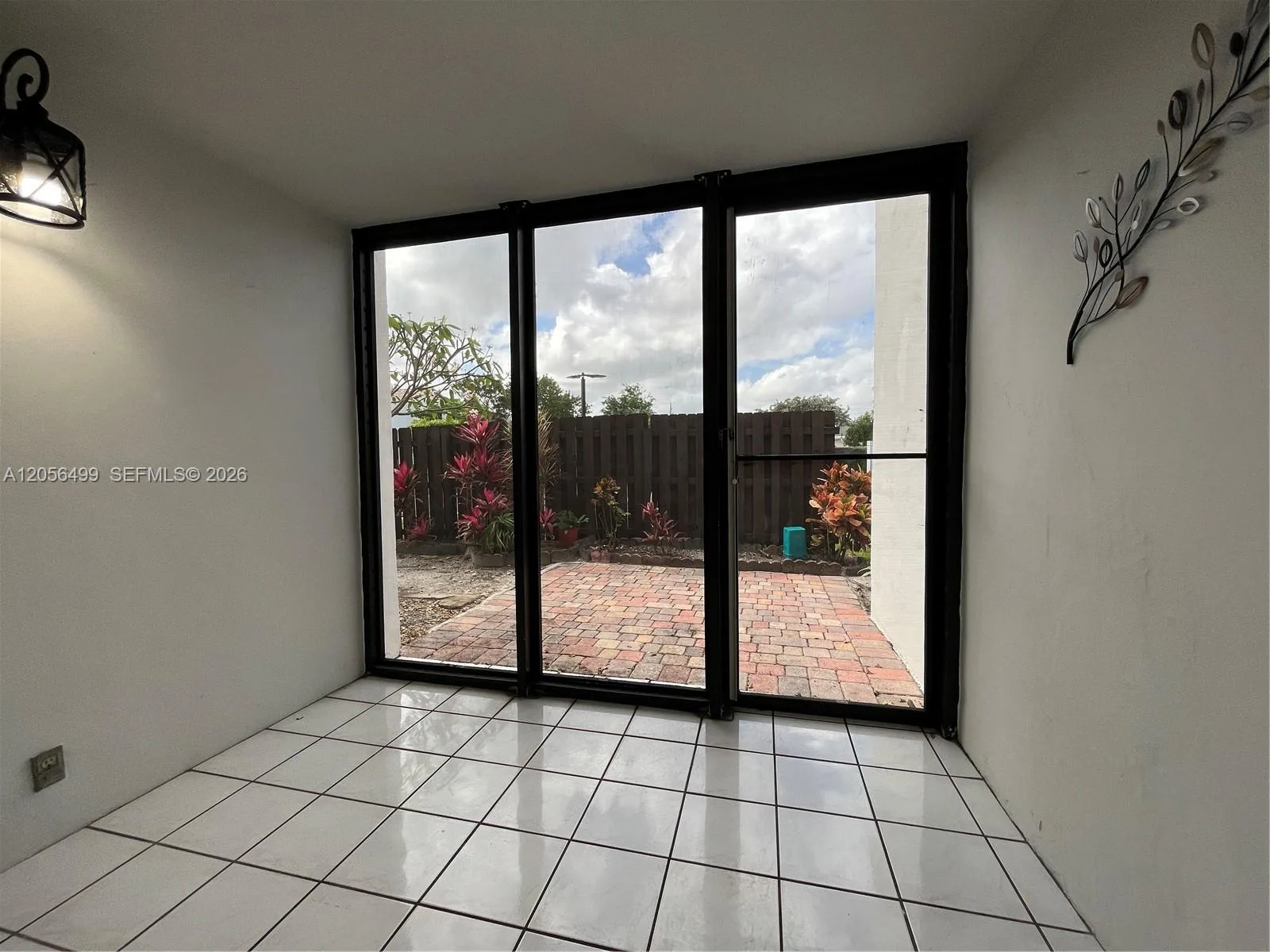 215 Lake Pointe Dr # 104, Oakland Park, FL 33309 photo 9