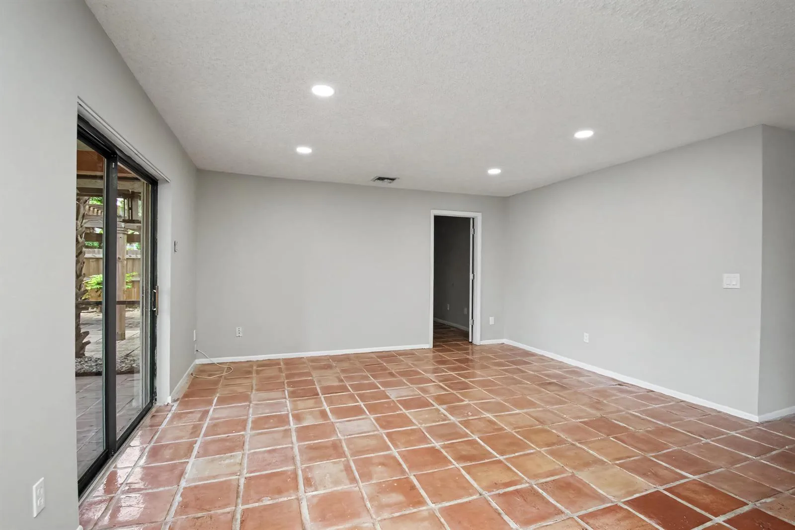 7407 SILVER WOODS Court, Boca Raton, FL 33433 photo 4