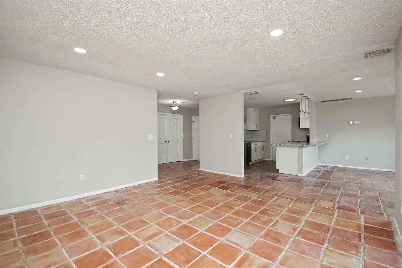 7407 SILVER WOODS Court, Boca Raton, FL 33433 photo 5