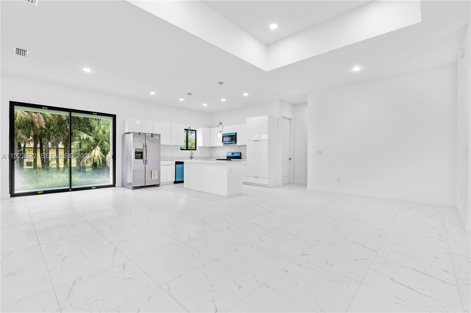 2601 Karen Cir, Lehigh Acres, FL 33971 photo 5
