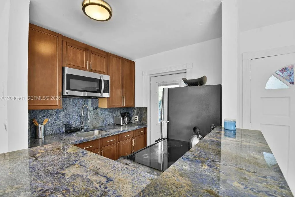 759 Meridian, Miami Beach, FL 33139 photo 5
