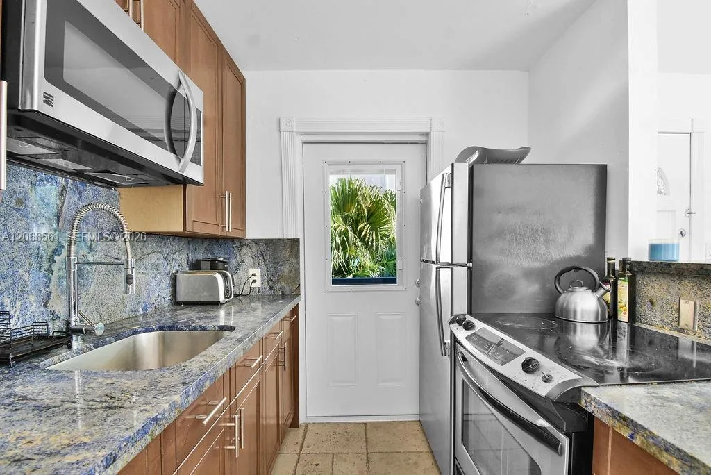 759 Meridian, Miami Beach, FL 33139 photo 6