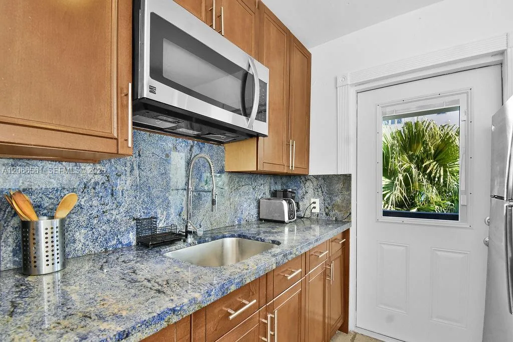 759 Meridian, Miami Beach, FL 33139 photo 7