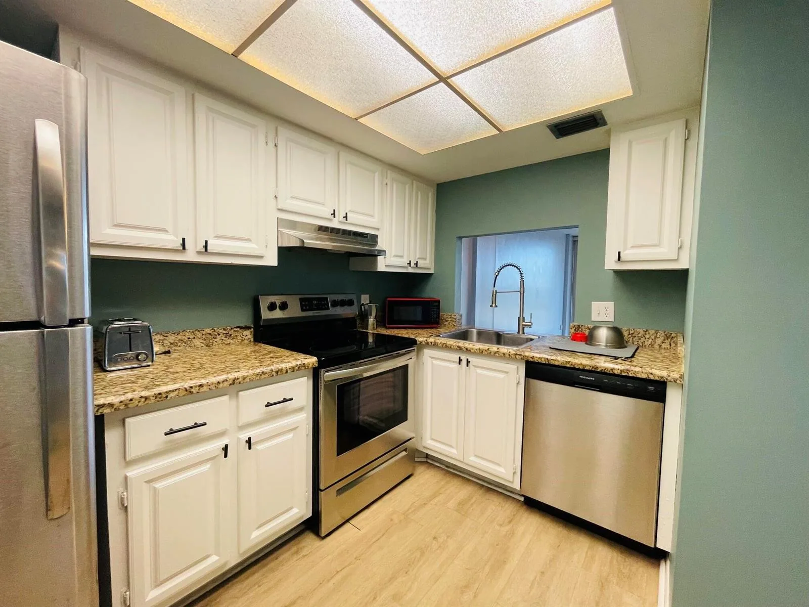 109 ROYAL PARK Drive # 4D, Oakland Park, FL 33309 photo 4