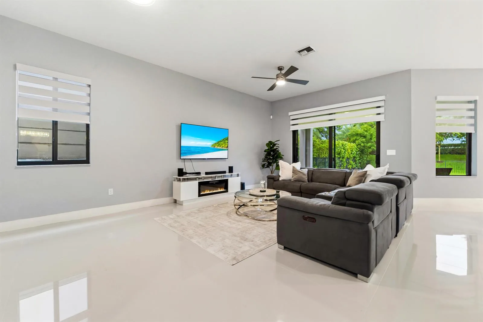 10555 Waves Way, Parkland, FL 33076 photo 2