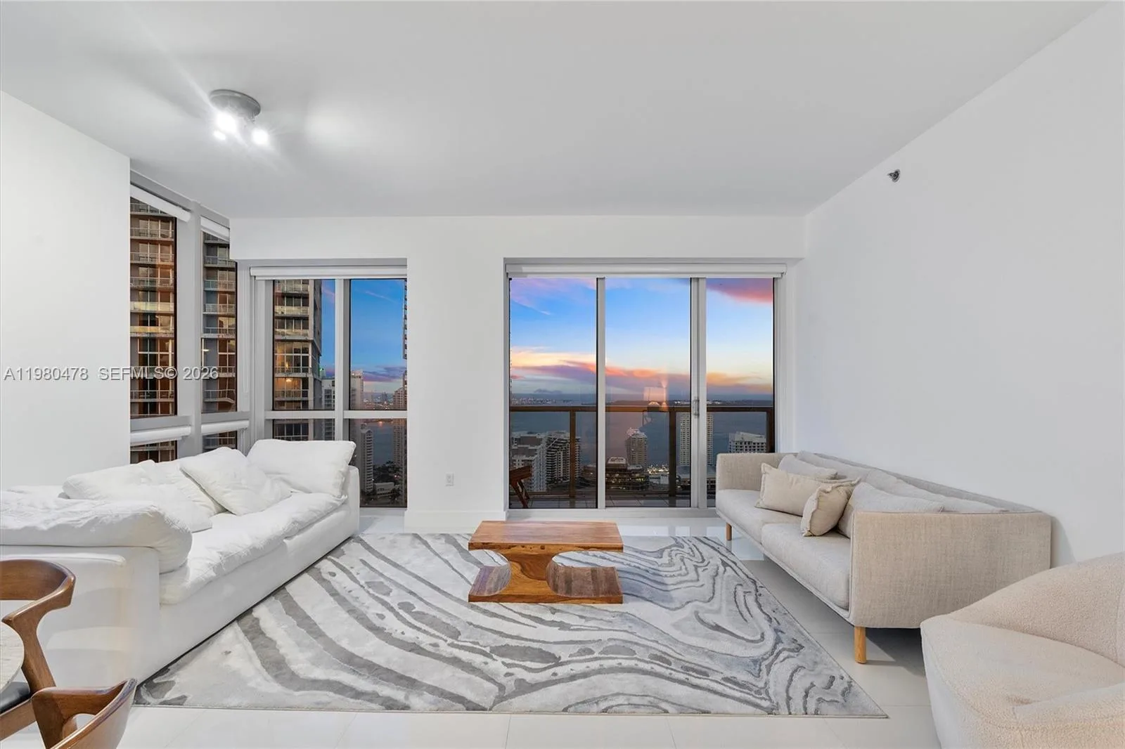 500 Brickell Ave # 4101, Miami, FL 33131 photo 4