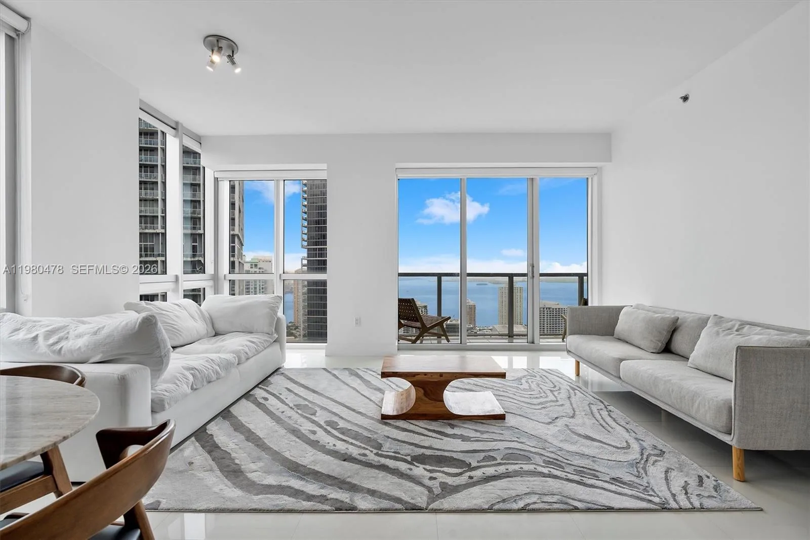 500 Brickell Ave # 4101, Miami, FL 33131 photo 5