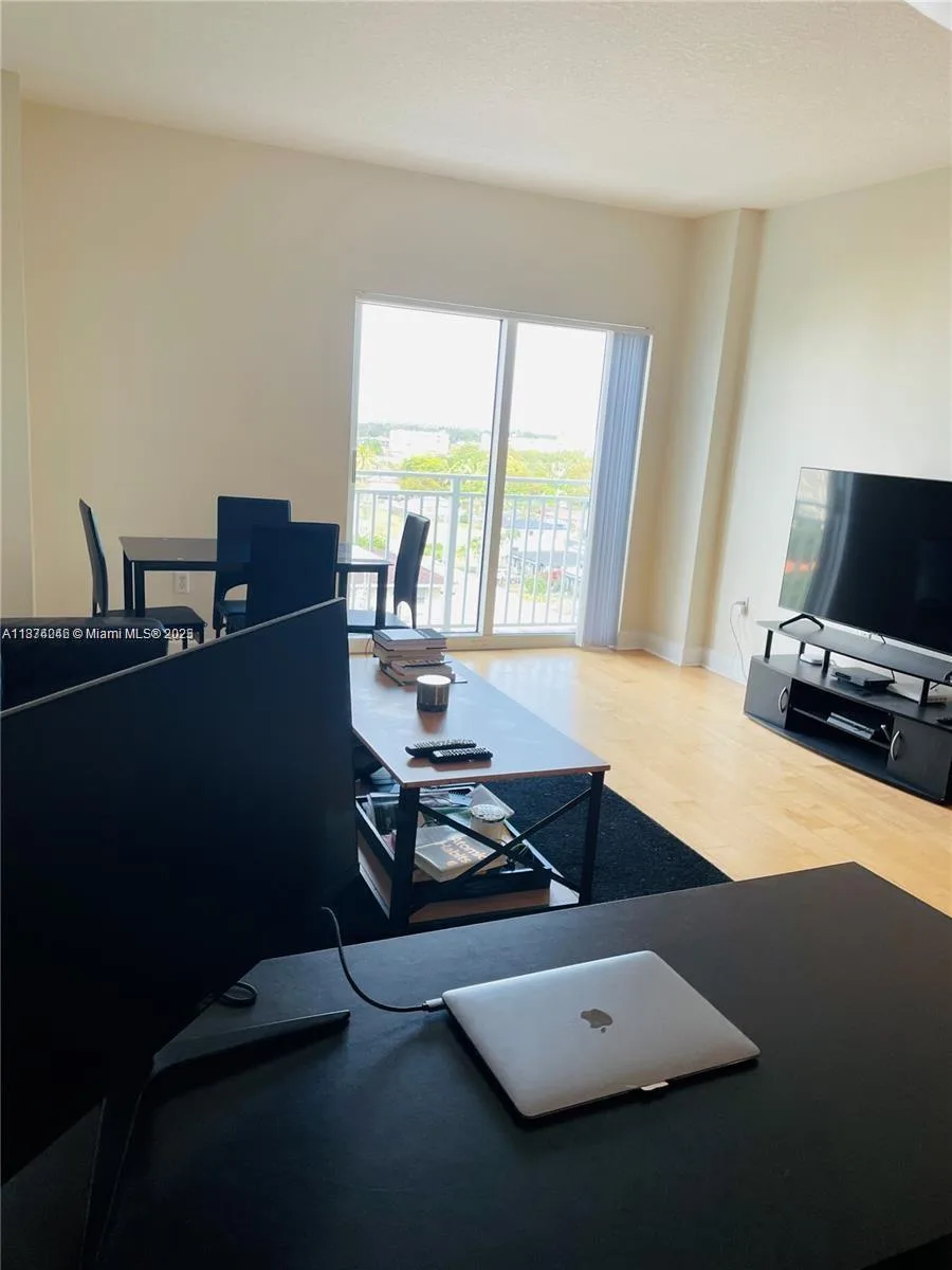 50 Menores Ave # 726, Coral Gables, FL 33134 photo 9