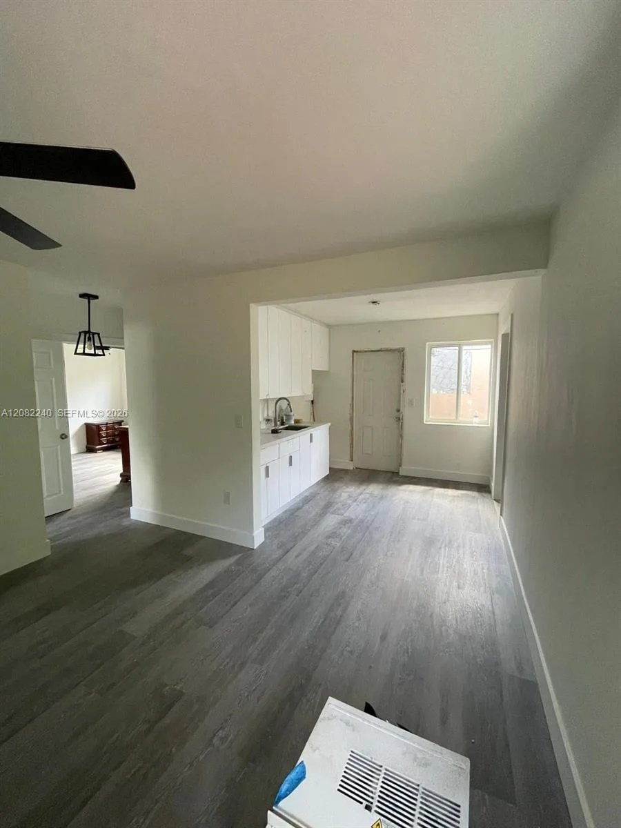 2142 NW 27th St # 2142, Miami, FL 33142