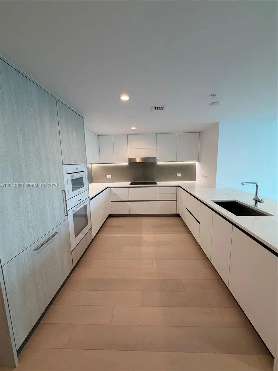 9221 E Bay Harbor Dr # 309, Bay Harbor Islands, FL 33154 photo 2