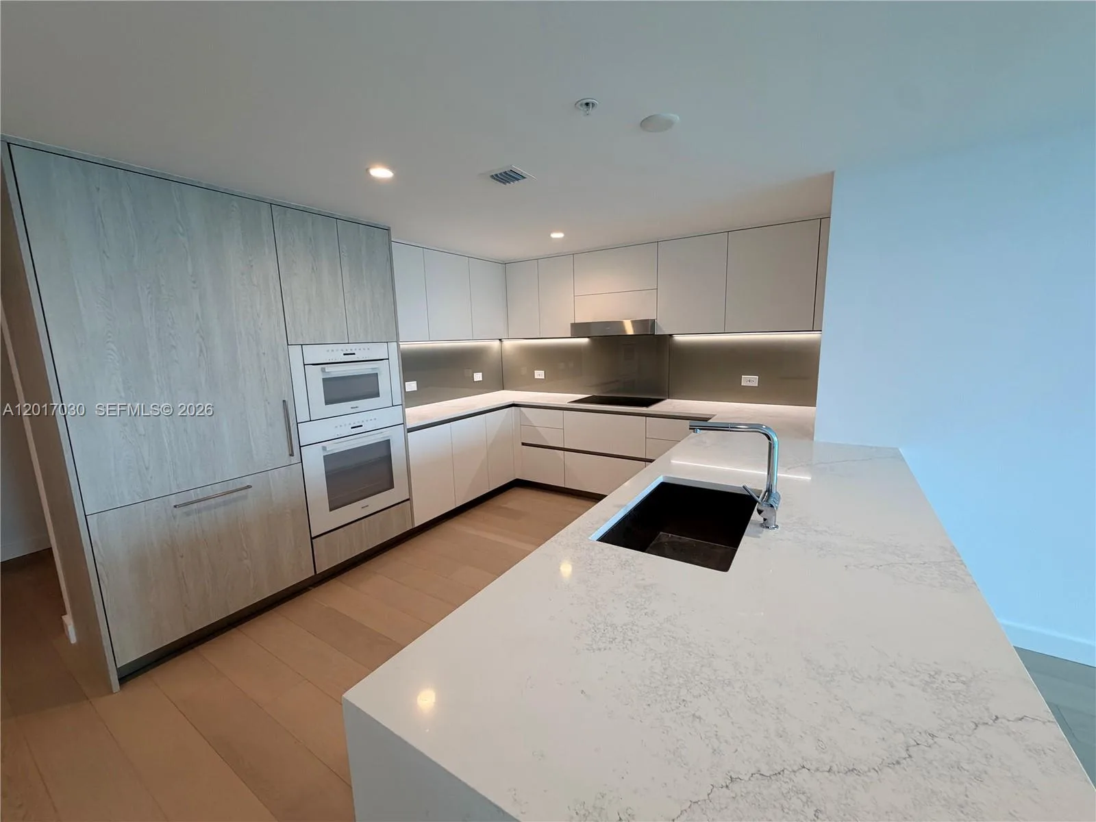 9221 E Bay Harbor Dr # 309, Bay Harbor Islands, FL 33154 photo 3