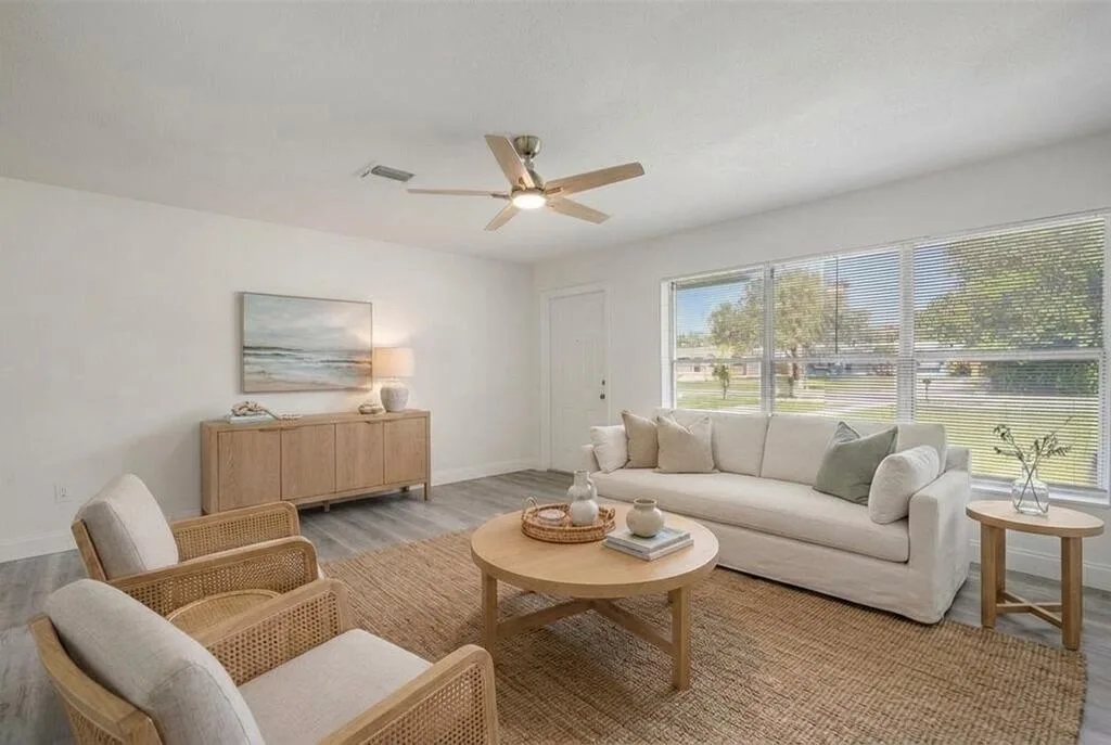 911 SE Dolphin Drive, Stuart, FL 34996 photo 4