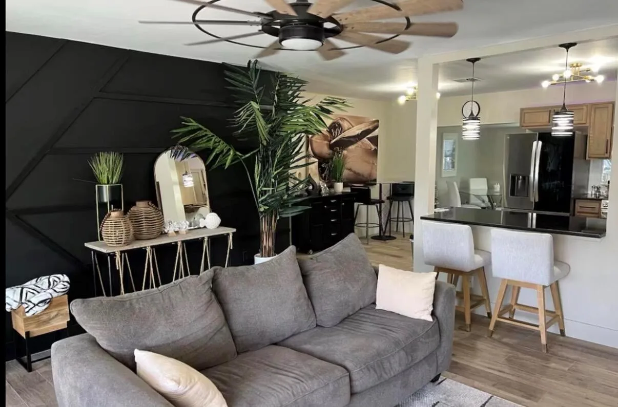 511 SE 5th Street SE, Pompano Beach, FL 33060 photo 2