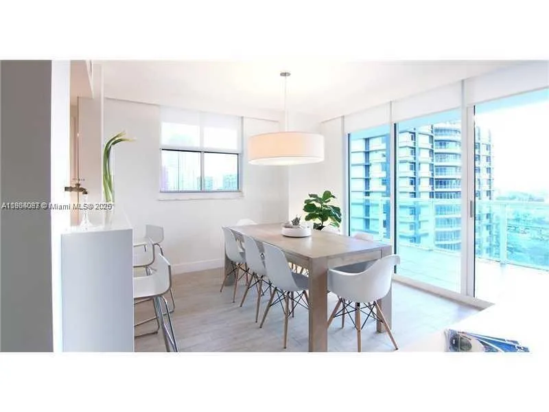 1250 S Miami Ave # 901, Miami, FL 33130