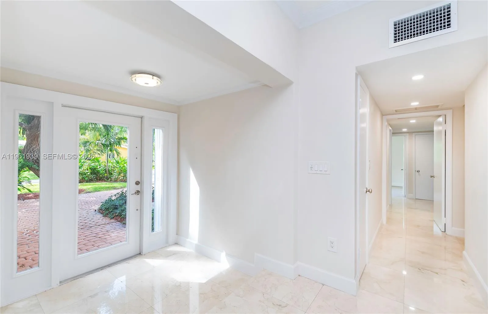 310 Harbor Ct, Key Biscayne, FL 33149 photo 3