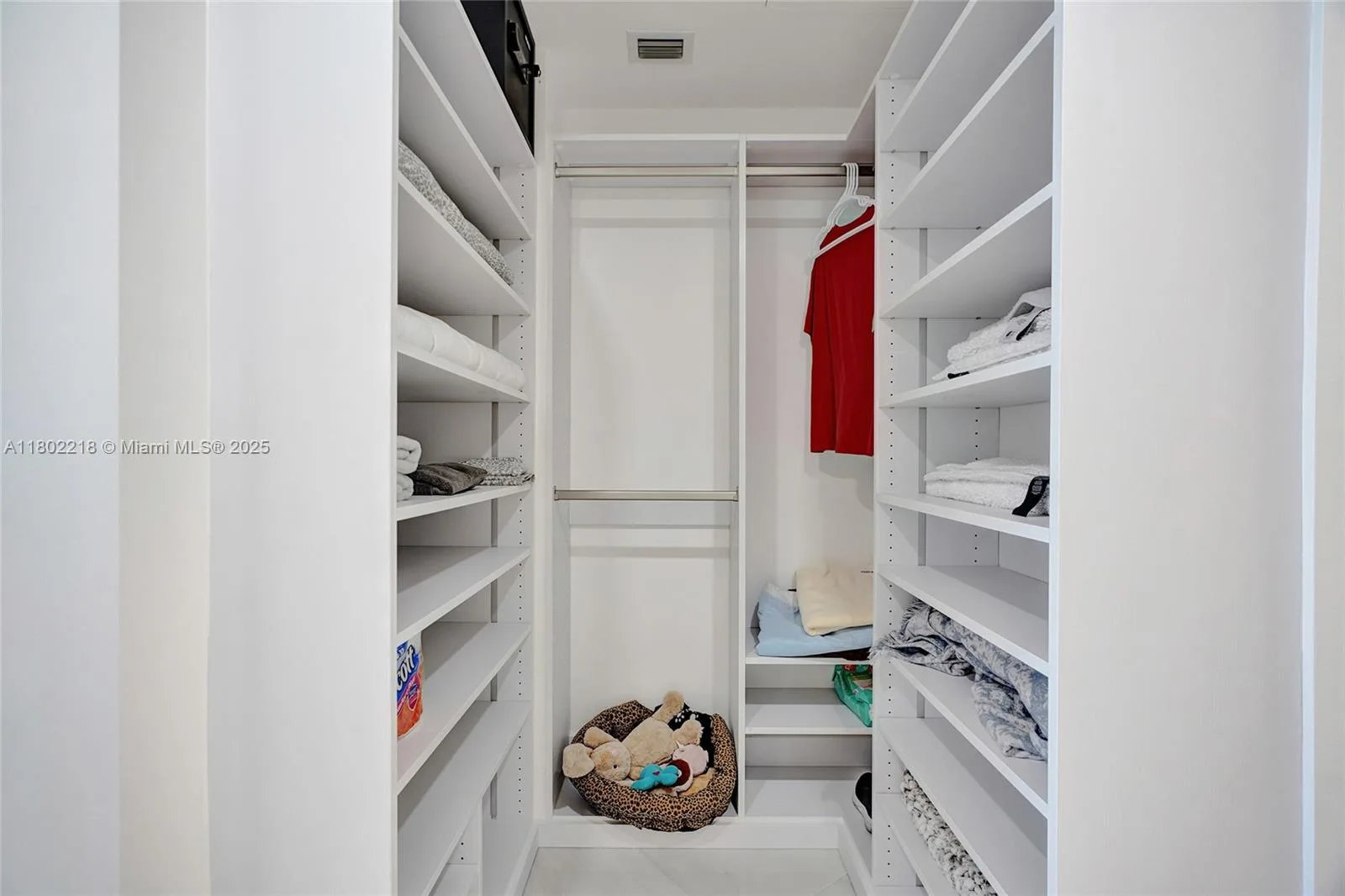 18201 Collins Ave # 808, Sunny Isles Beach, FL 33160 photo 11
