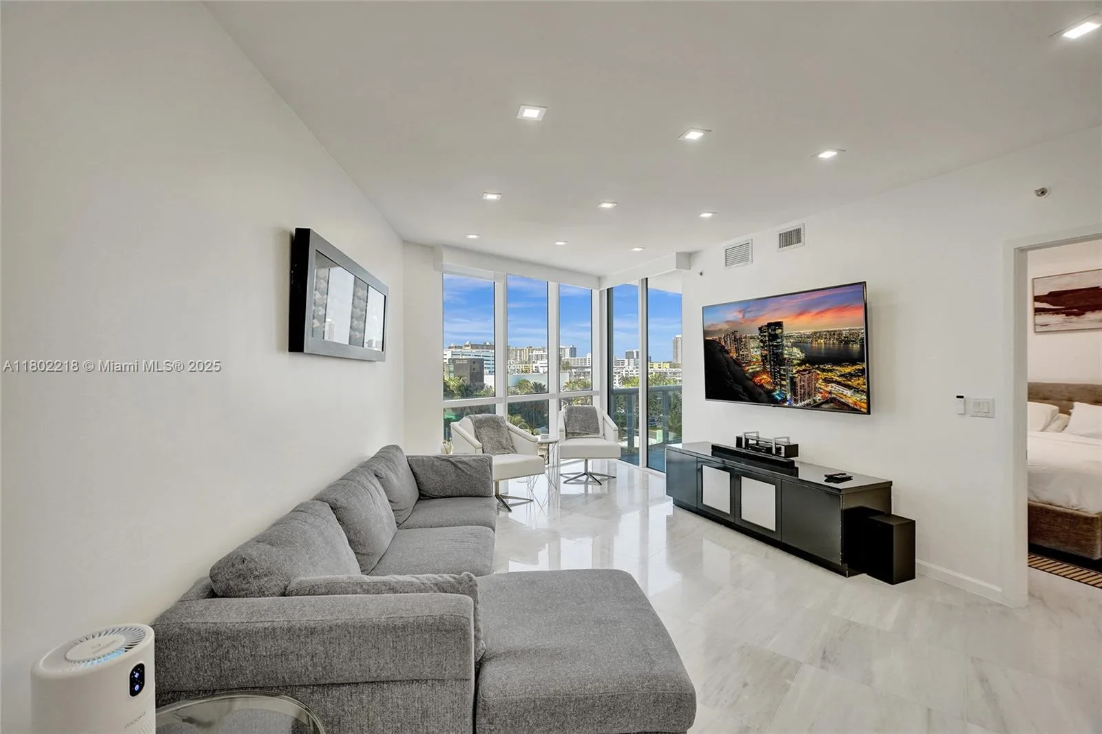 18201 Collins Ave # 808, Sunny Isles Beach, FL 33160 photo 6