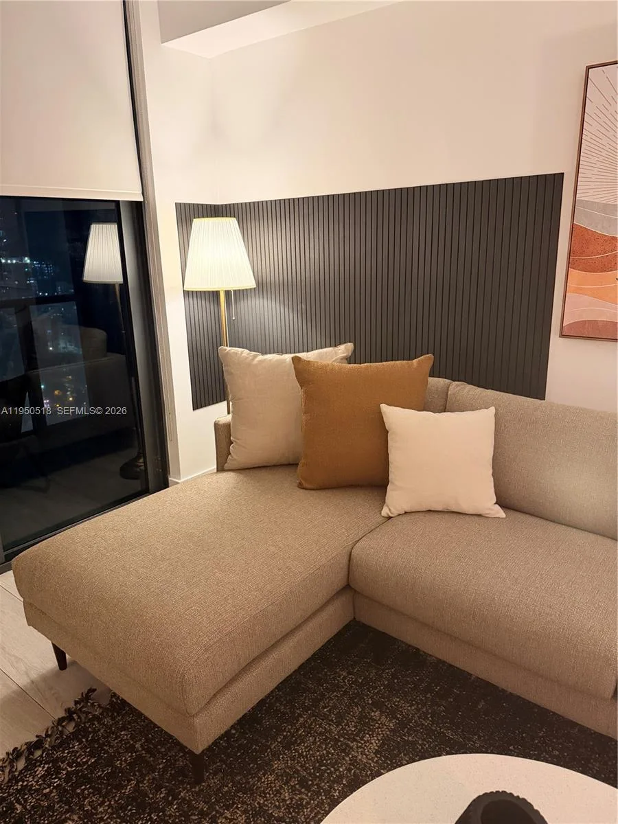 121 NE 34th St # 2806A, Miami, FL 33137 photo 5