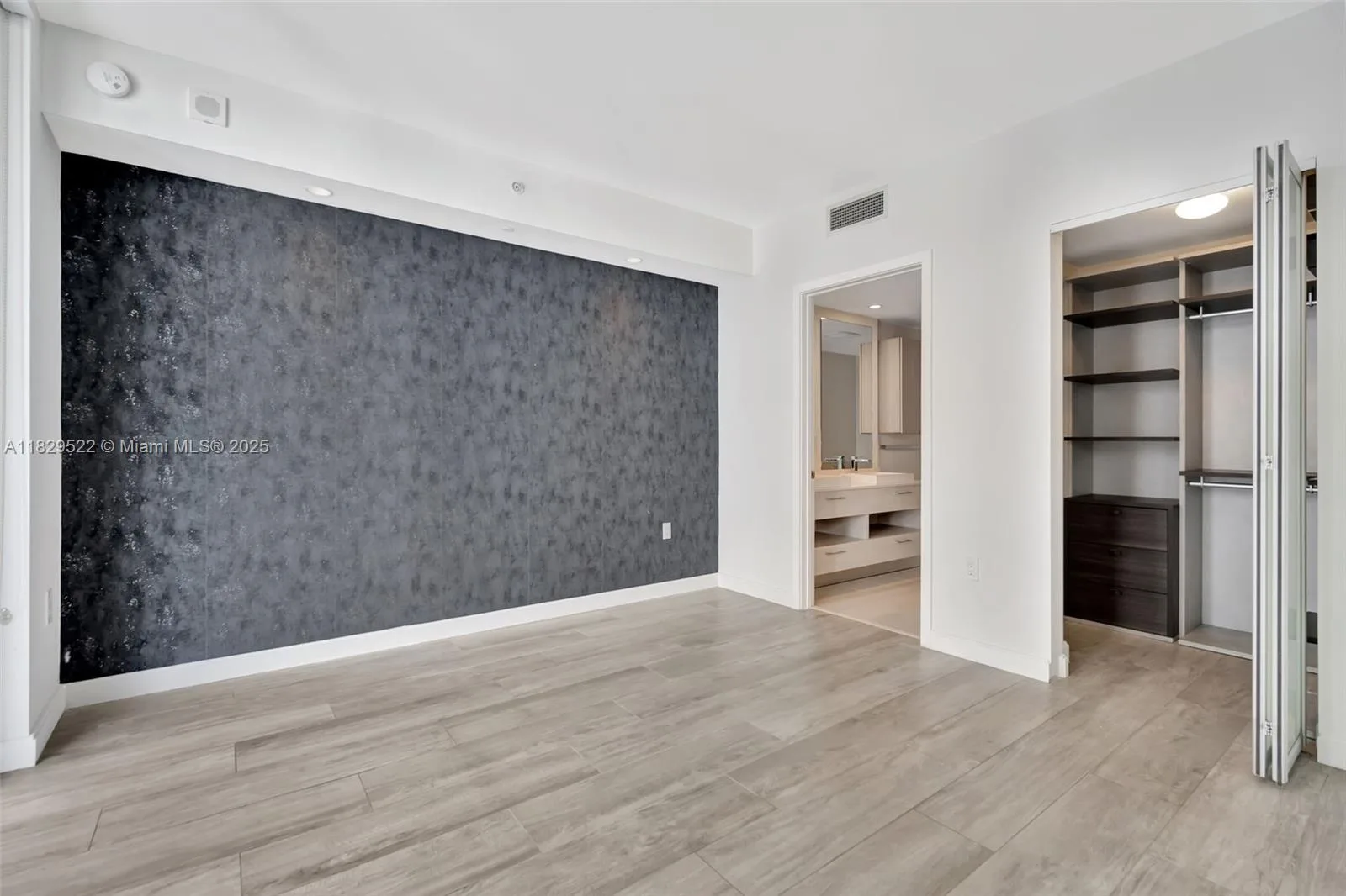 55 SW 9th St # 3908, Miami, FL 33130 photo 8