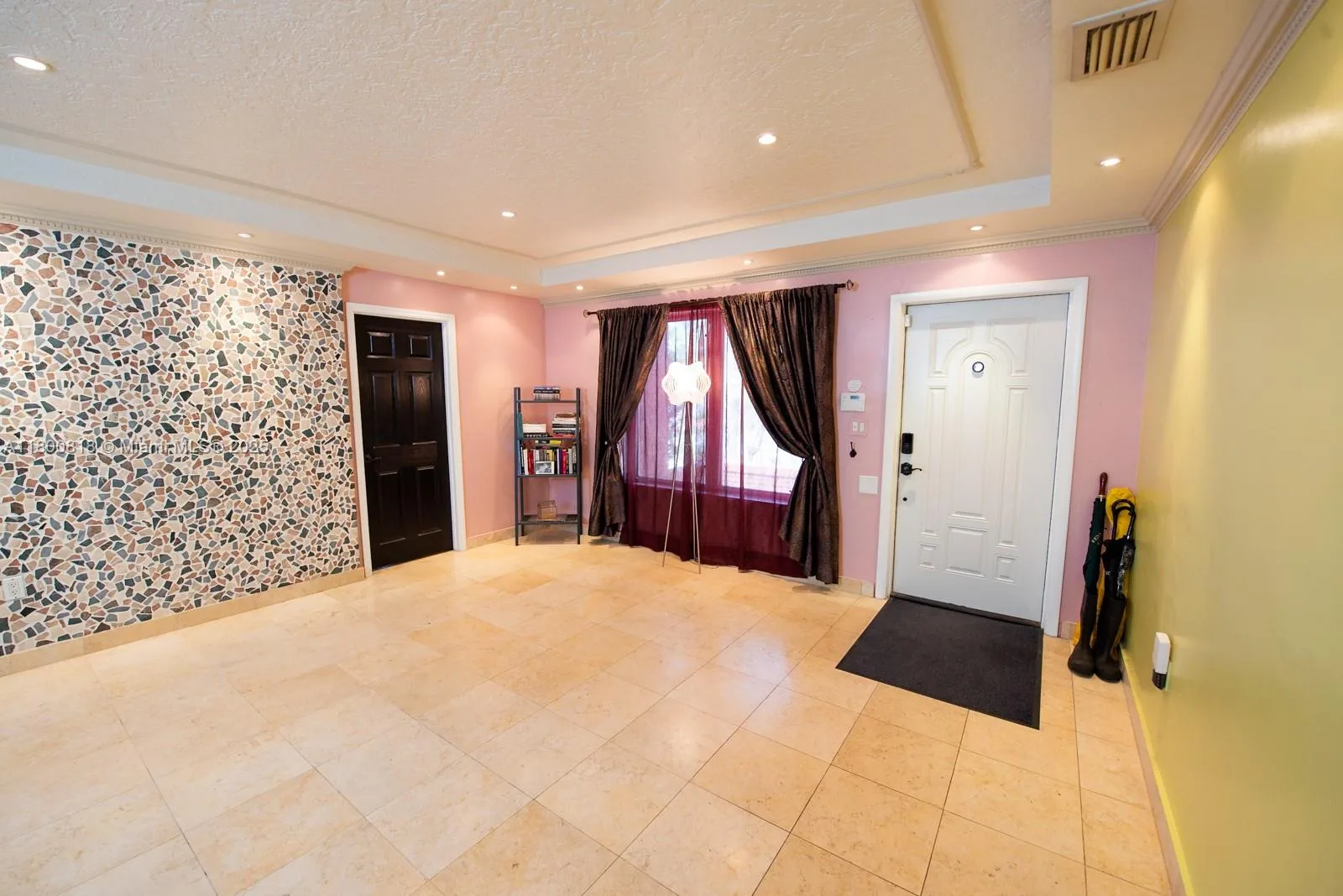16910 NE 8th Ct, North Miami Beach, FL 33162 photo 6