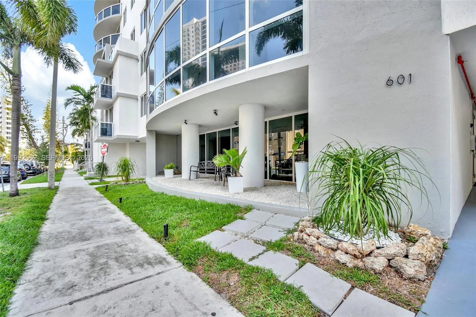 601 NE 23rd St # 1403, Miami, FL 33137 photo 5